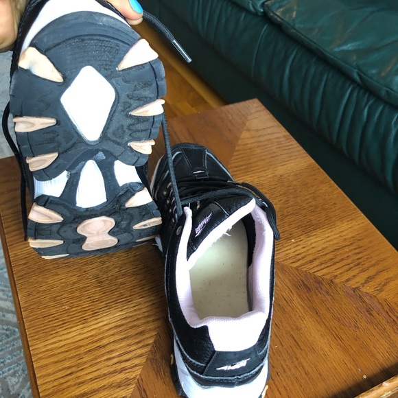 Sports shoes - Picture 4 of 7